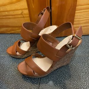 Jessica Simpson wedges